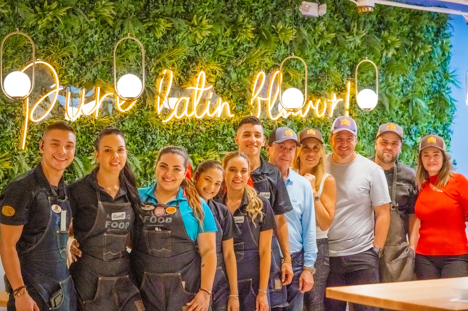 The El Balcón team